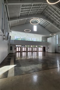 listings.show.sections.photos.alt