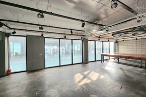 listings.show.sections.photos.alt