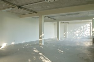 listings.show.sections.photos.alt