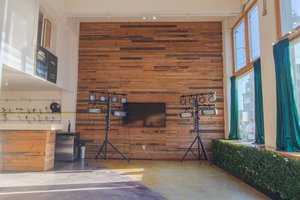 listings.show.sections.photos.alt