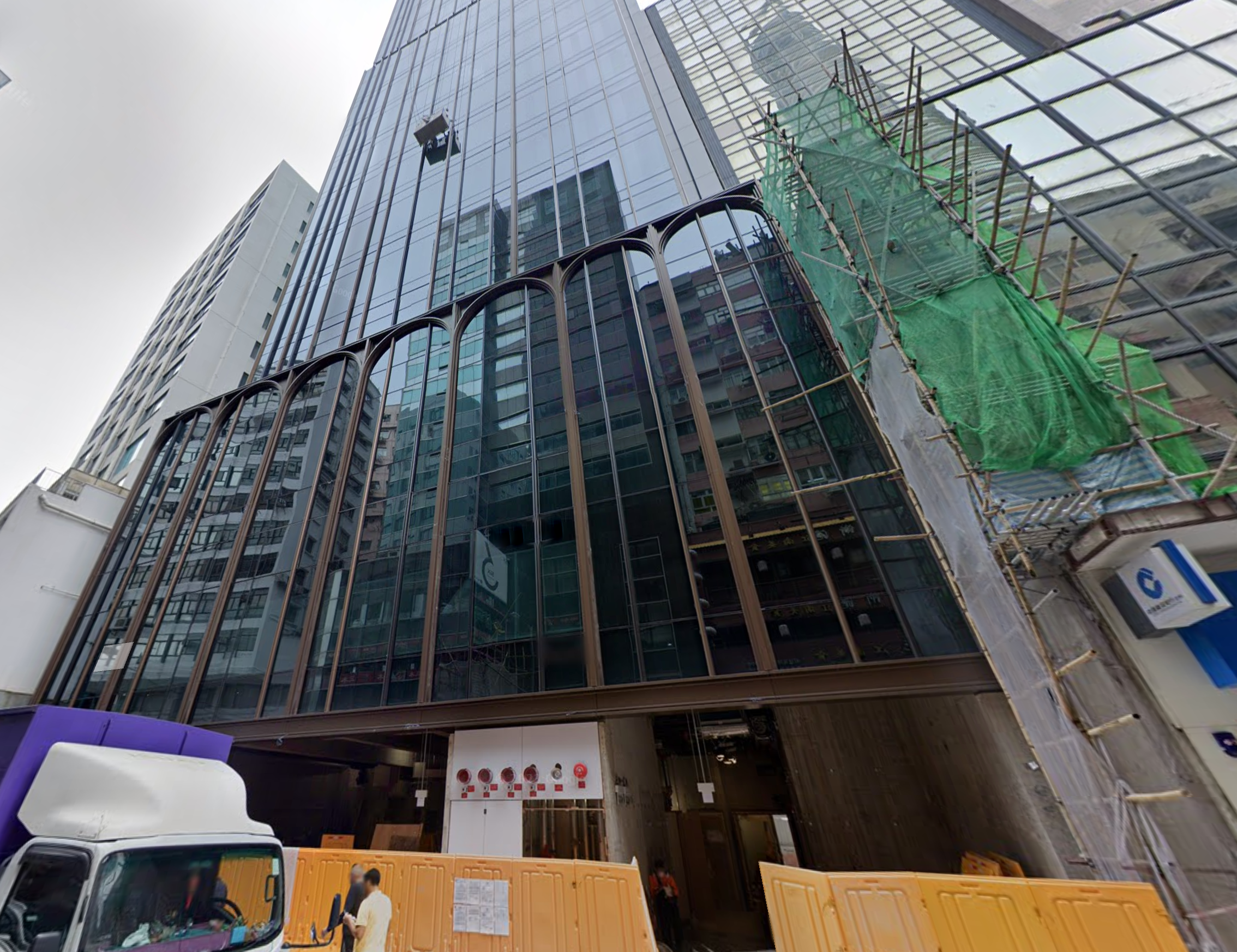Ground Floor Shop in New Building in the heart of Tsim Sha
