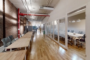 listings.show.sections.photos.alt