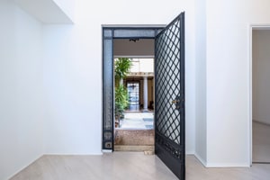 listings.show.sections.photos.alt