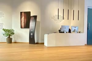 listings.show.sections.photos.alt