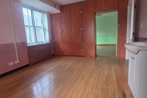 listings.show.sections.photos.alt