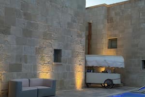 listings.show.sections.photos.alt