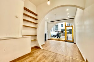 listings.show.sections.photos.alt