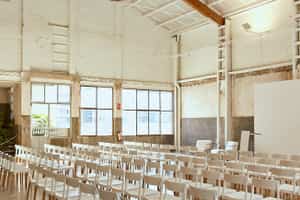 listings.show.sections.photos.alt