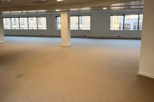 listings.show.sections.photos.alt