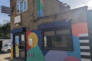 listings.show.sections.photos.alt