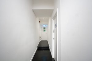 listings.show.sections.photos.alt