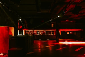 listings.show.sections.photos.alt