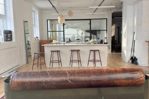 listings.show.sections.photos.alt