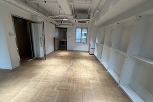 listings.show.sections.photos.alt