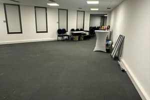 listings.show.sections.photos.alt