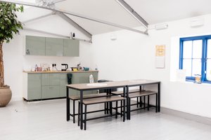 listings.show.sections.photos.alt