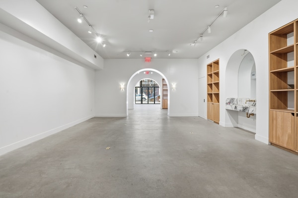 Prime POP UP Space in Williamsburg