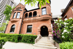 listings.show.sections.photos.alt