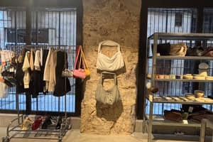 listings.show.sections.photos.alt