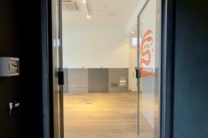 listings.show.sections.photos.alt