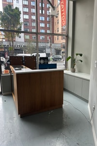 listings.show.sections.photos.alt