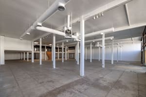 listings.show.sections.photos.alt