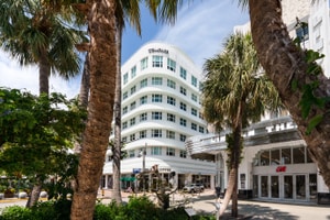 listings.show.sections.photos.alt