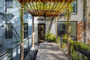 listings.show.sections.photos.alt