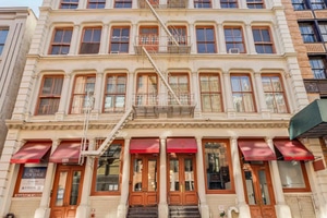 listings.show.sections.photos.alt