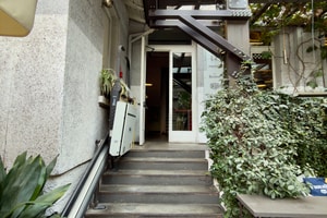 listings.show.sections.photos.alt