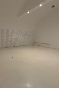 listings.show.sections.photos.alt